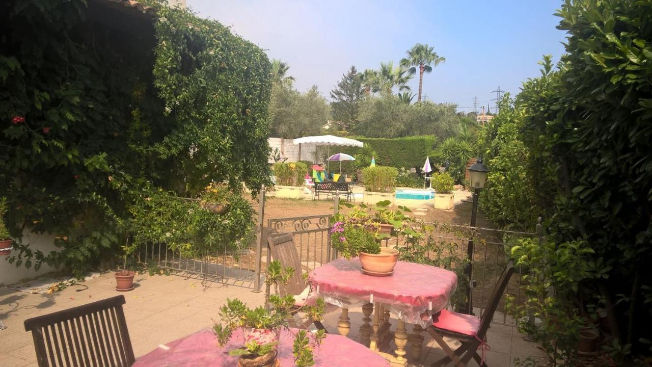 Parfums D'Azur Bed and Breakfast Λε Κανέ Εξωτερικό φωτογραφία