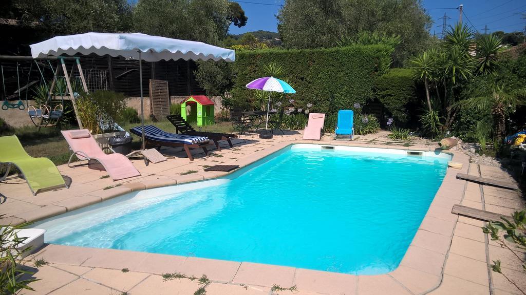 Parfums D'Azur Bed and Breakfast Λε Κανέ Δωμάτιο φωτογραφία