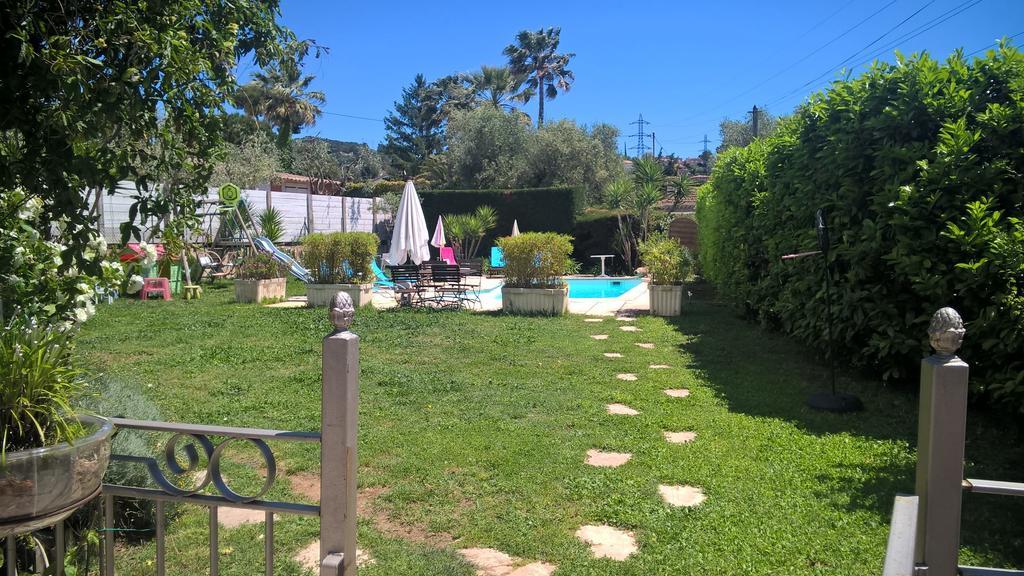 Parfums D'Azur Bed and Breakfast Λε Κανέ Εξωτερικό φωτογραφία