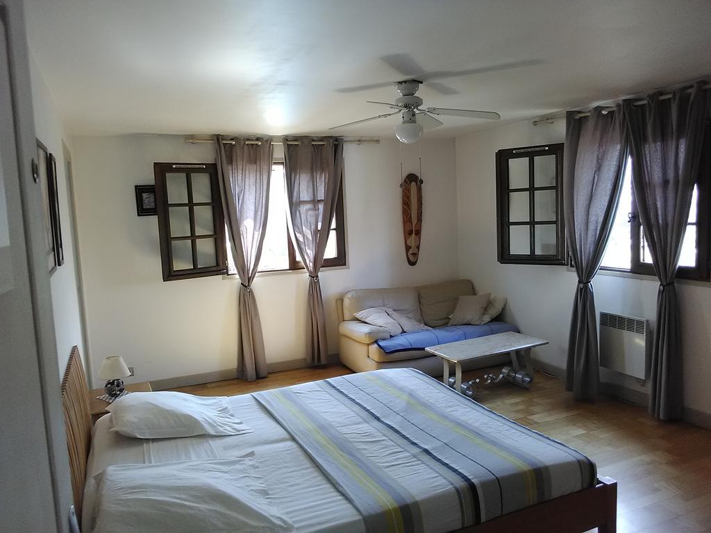 Parfums D'Azur Bed and Breakfast Λε Κανέ Εξωτερικό φωτογραφία